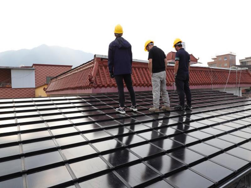 労働者に優しい最高の太陽光発電 BIPV タイル屋根